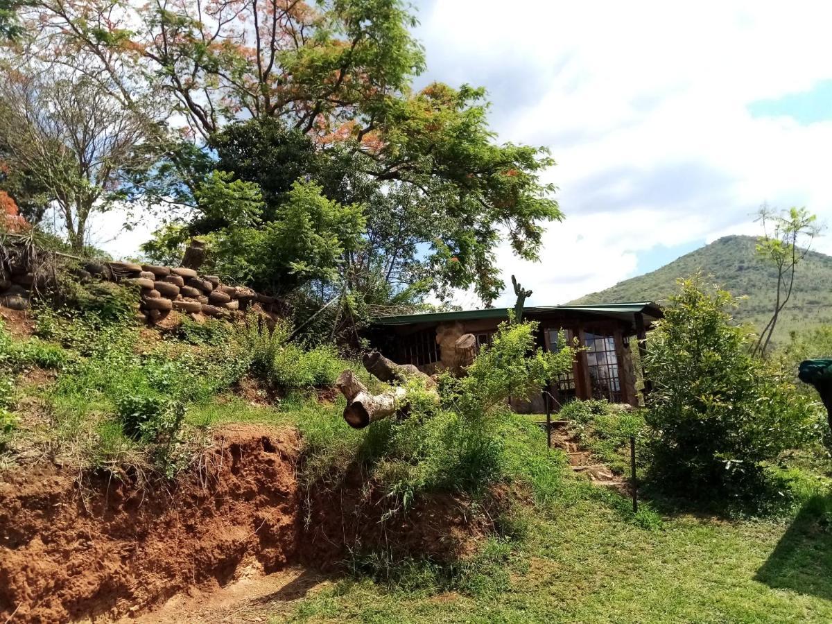 Bushwhacked Barberton Hotell Exteriör bild